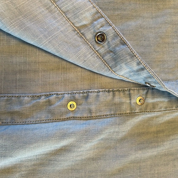 Levi’s long sleeve, collard, snap button dress, with pockets - Picture 6 of 6